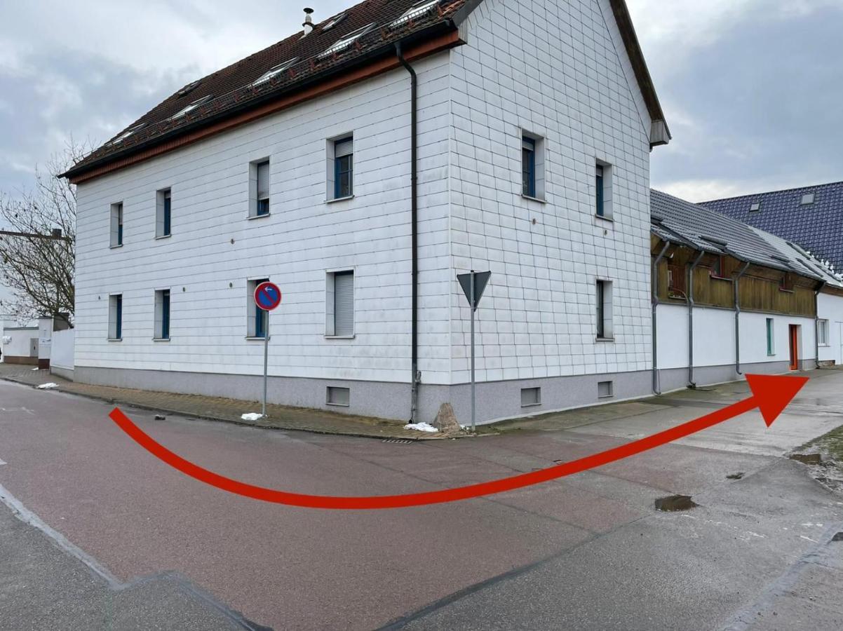 #World Monteur Apartment Schkeuditz Buitenkant foto